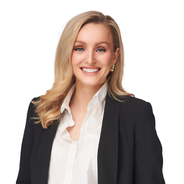 Summa Gard headshot