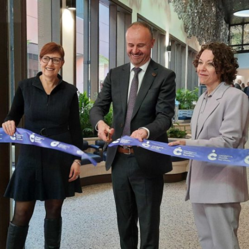 Canberra ministers cutting ribbon to open CSB